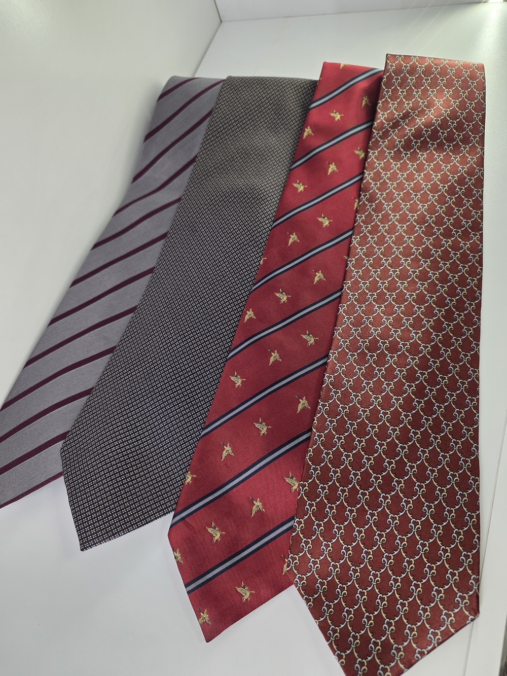 Yves Saint Laurent & Other Brands Men's Silk Ties Lot Of 4
